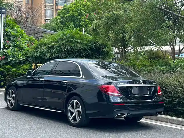 Mercedes-Benz E-Class 2017
