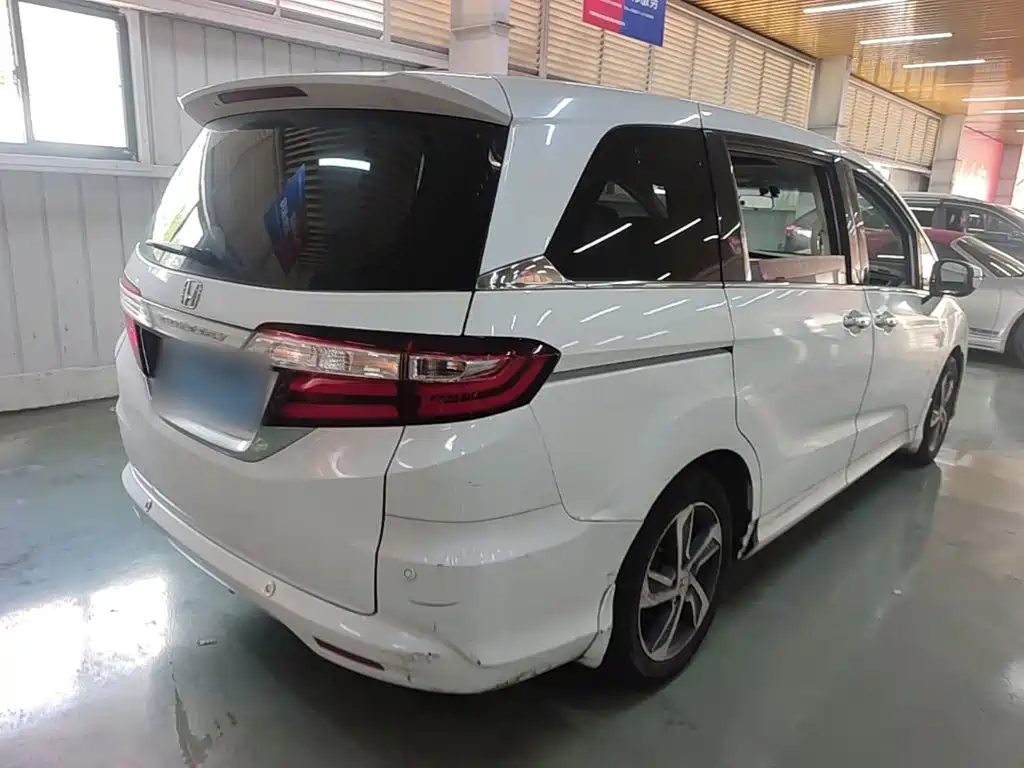 Honda Odyssey 2018 — фото 7
