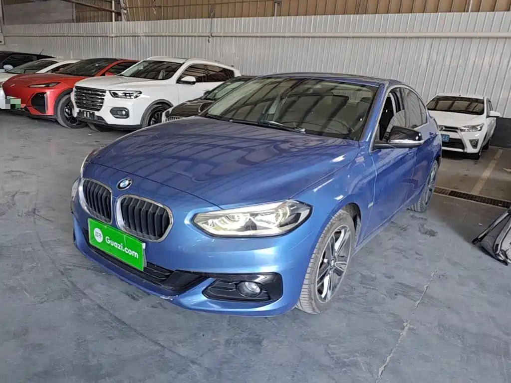 BMW 1 Series 2018 — фото 1