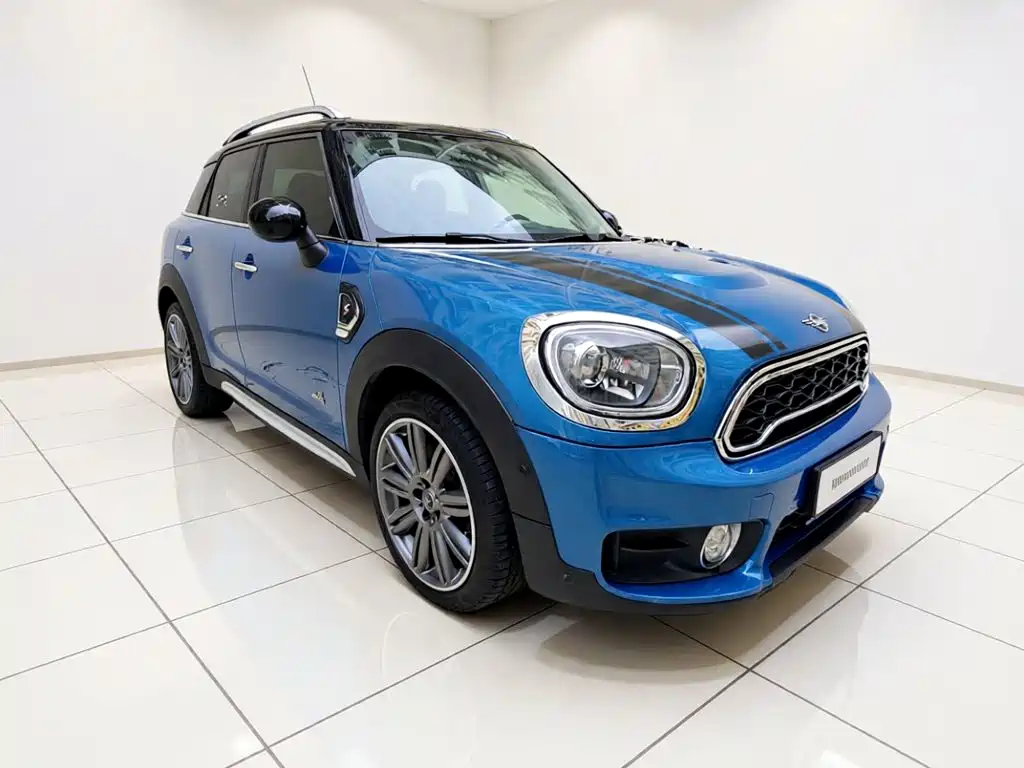 MINI Countryman 2019 — фото 23
