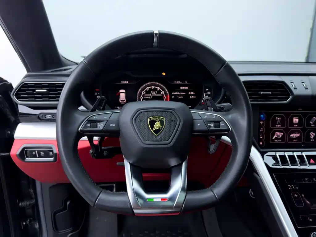 Lamborghini Urus 2019 — фото 19