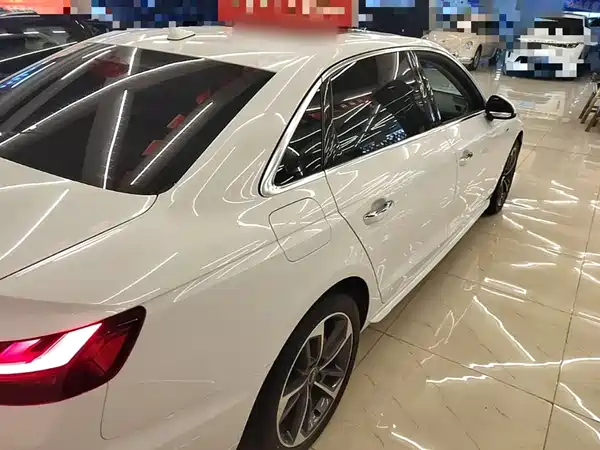 Audi A4L 2024