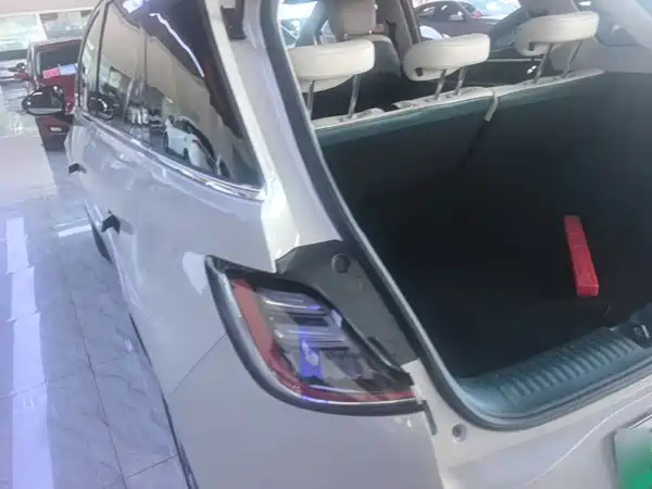 Baojun Yunduo 2023