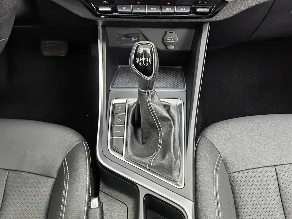 Geely Vision X3 2020 — фото 13