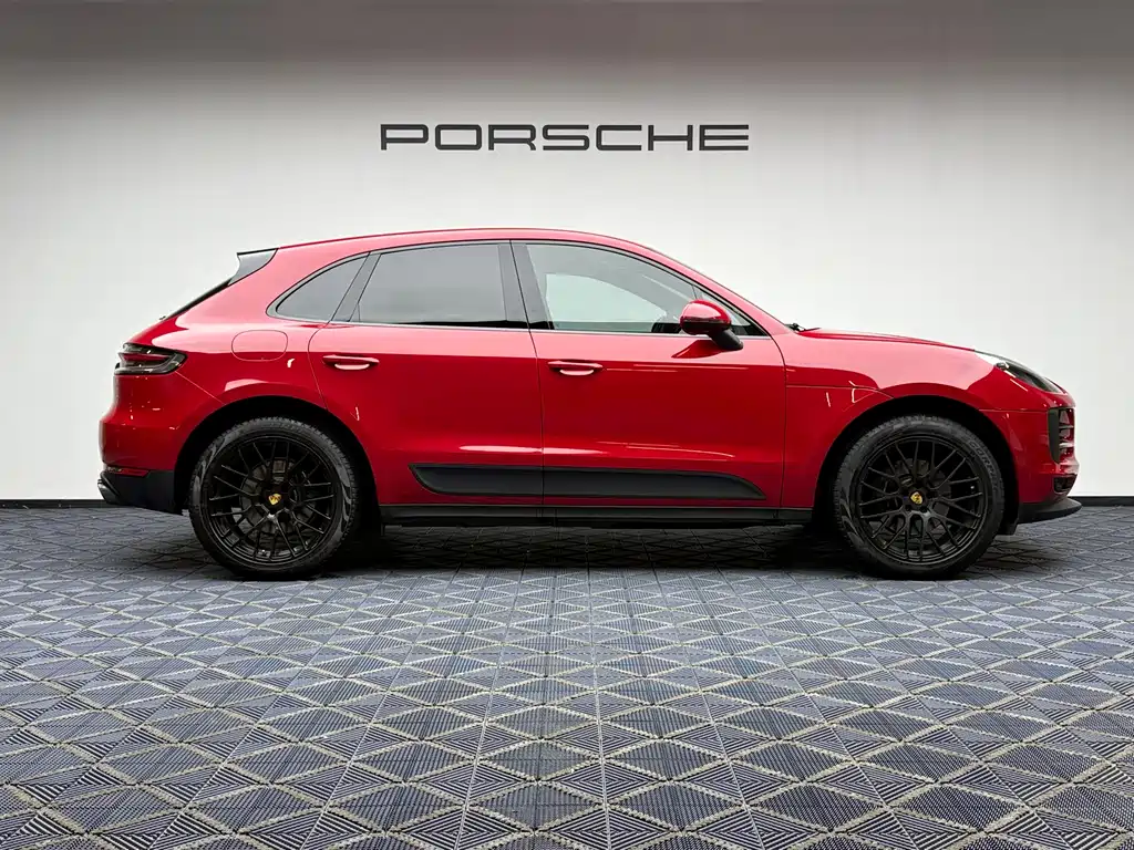 Porsche Macan 2020 — фото 15