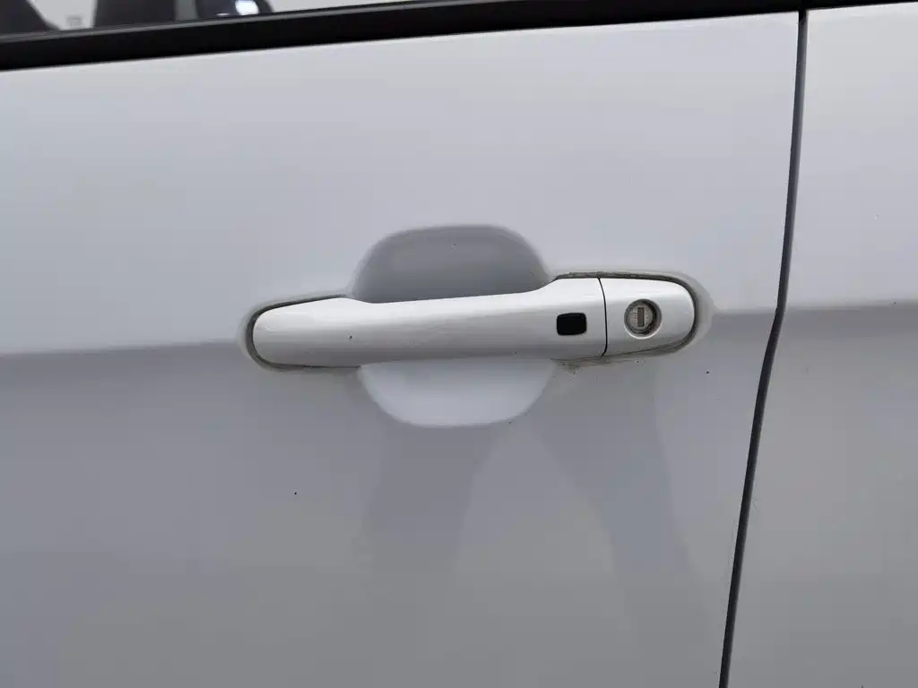 Geely Vision X3 2020 — фото 18