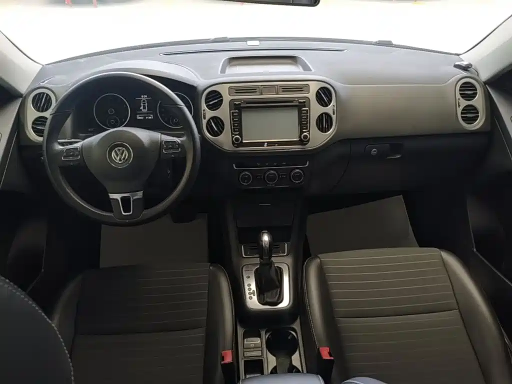 Volkswagen Tiguan 2016 — фото 10