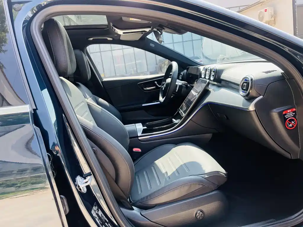 Mercedes-Benz C-Class 2022 — фото 9