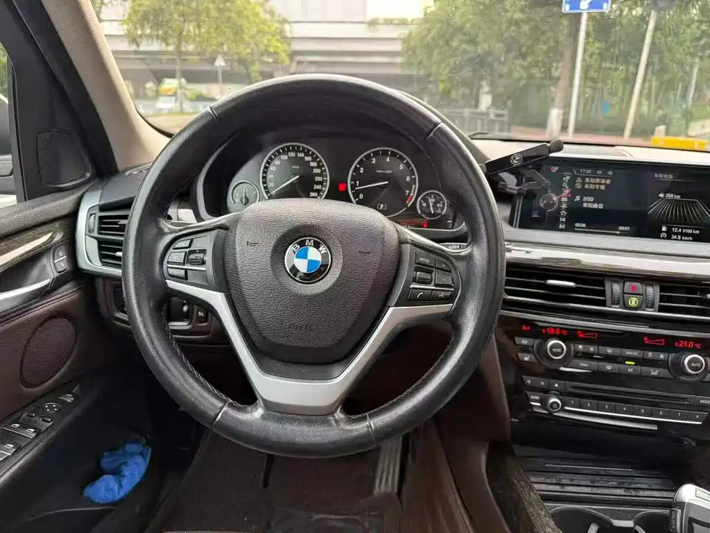 BMW X5 2015 — фото 8