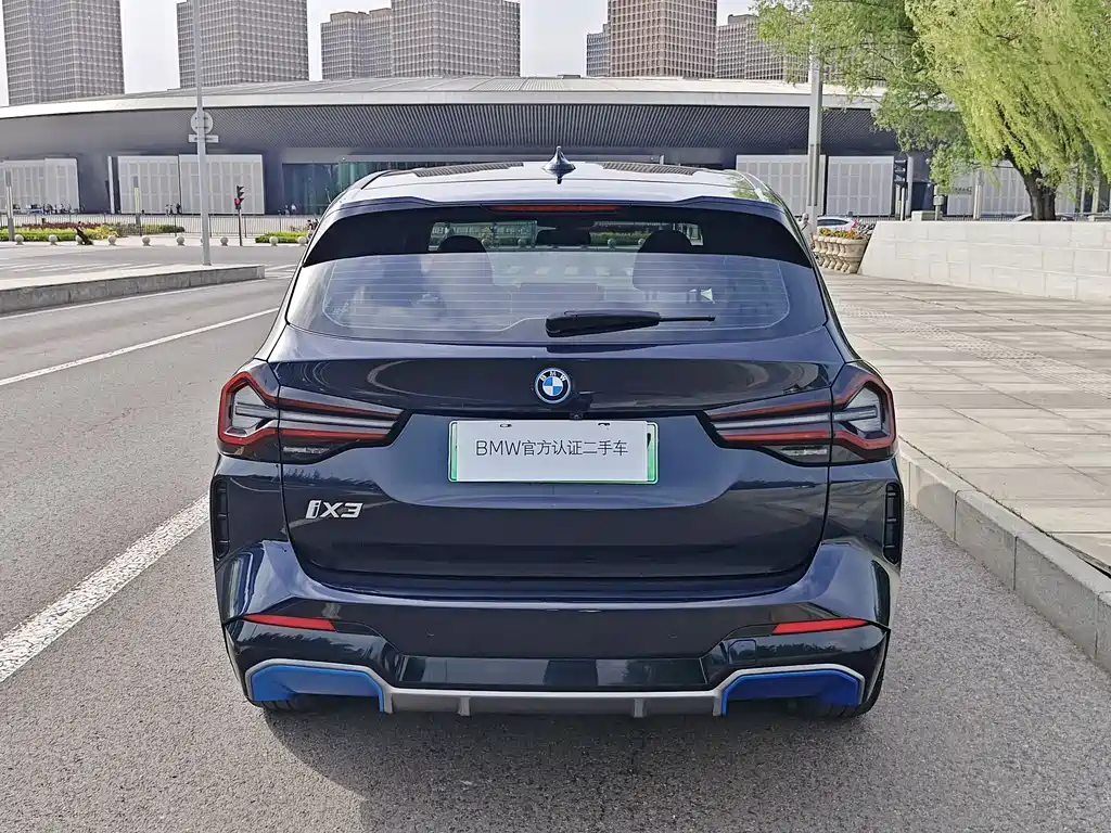 BMW iX3 2022 — фото 3