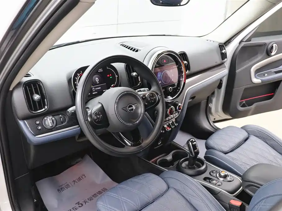 MINI Countryman 2021 — фото 13