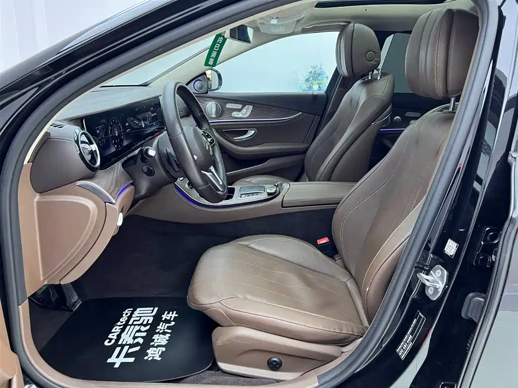 Mercedes-Benz E-Class 2020 — фото 15