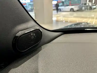 MINI MINI 2023