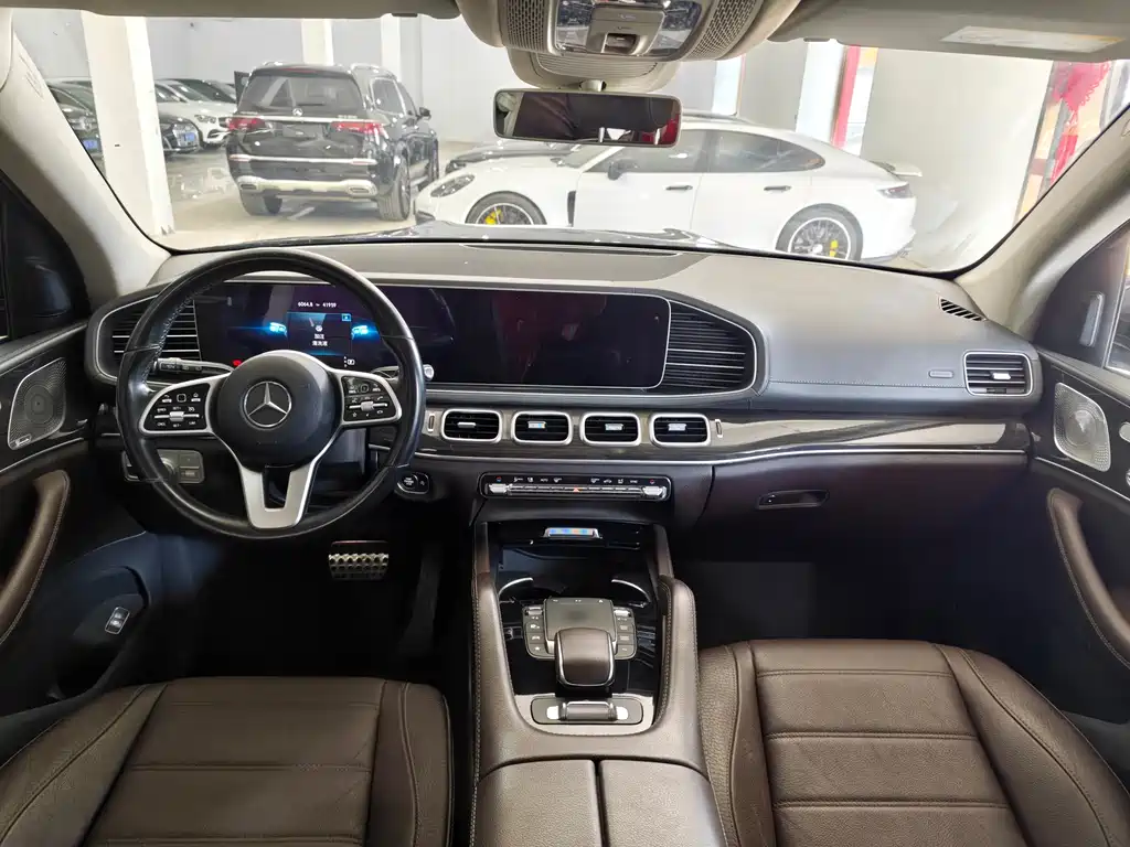 Mercedes-Benz GLS 2023 — фото 9