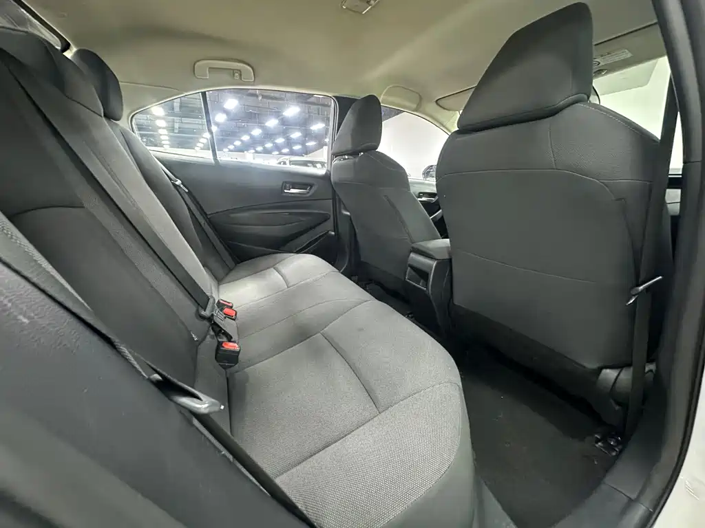Toyota Corolla 2023 — фото 14
