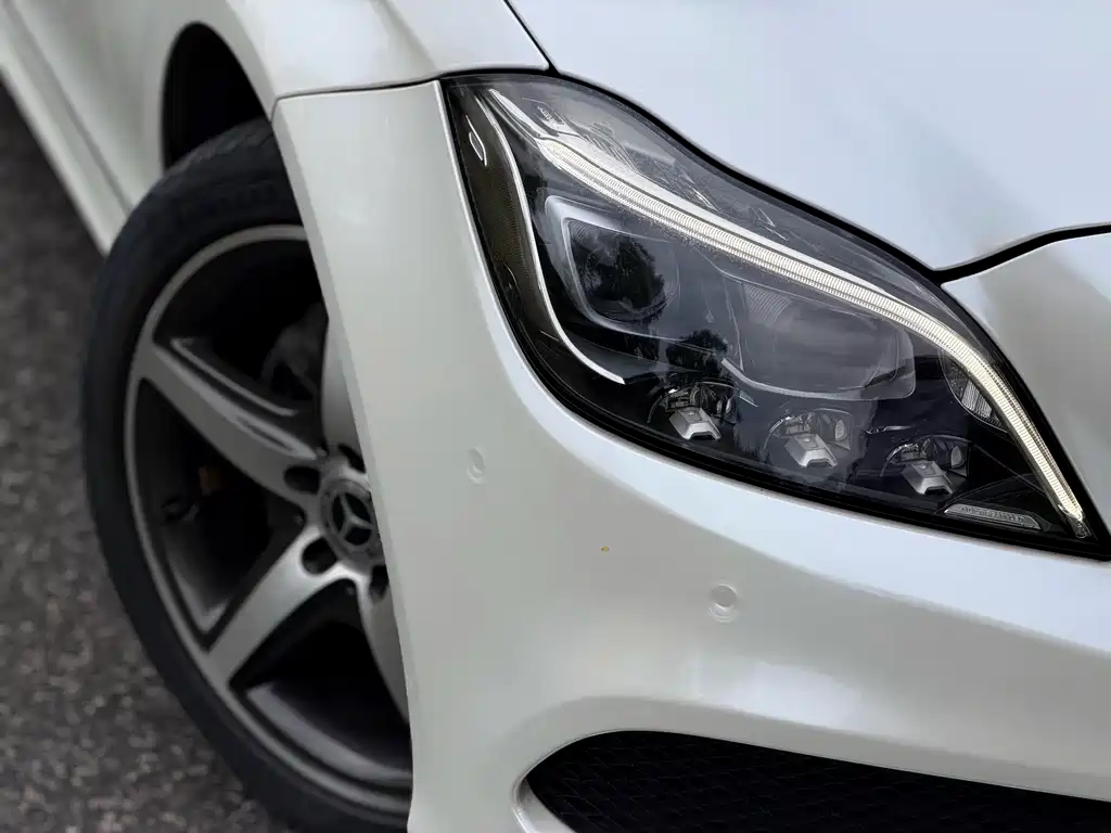 Mercedes-Benz CLS 2017 — фото 18