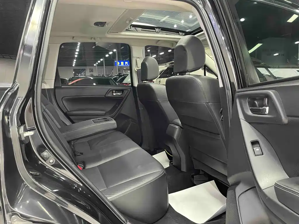 Subaru Forester 2014 — фото 17