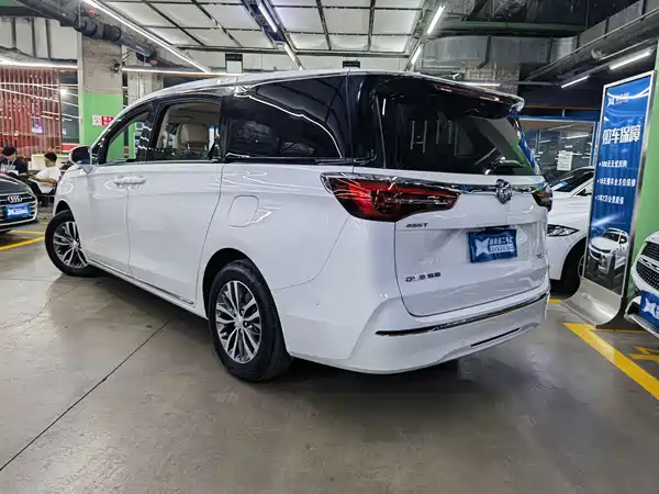 Buick GL8 2023