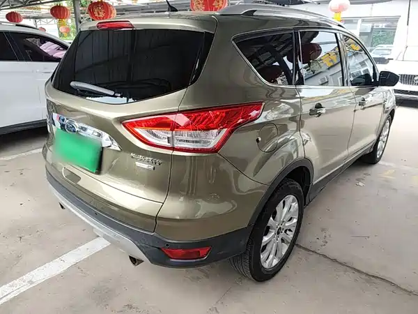 Ford Kuga 2015