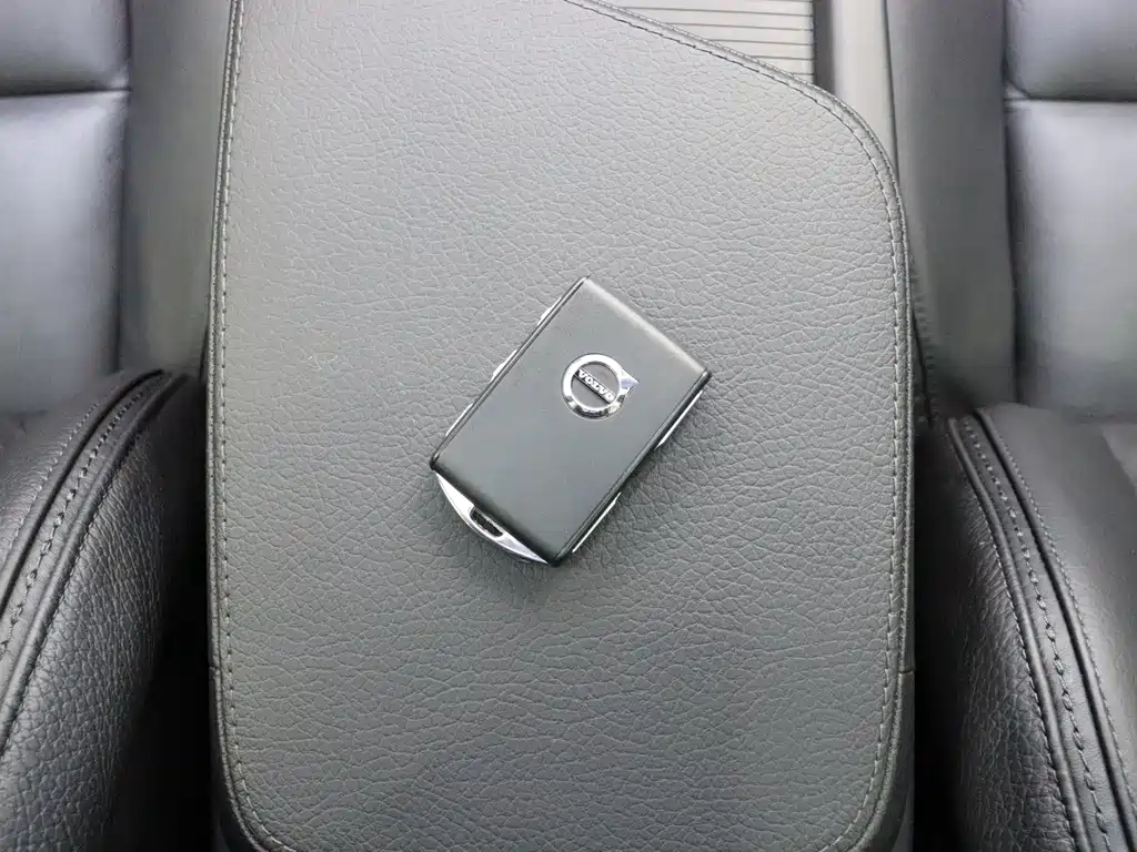 Volvo V90 2019 — фото 21