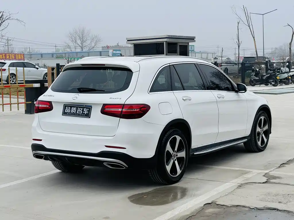 Mercedes-Benz GLC 2019 — фото 15