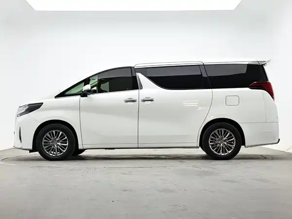 Toyota Alphard 2020