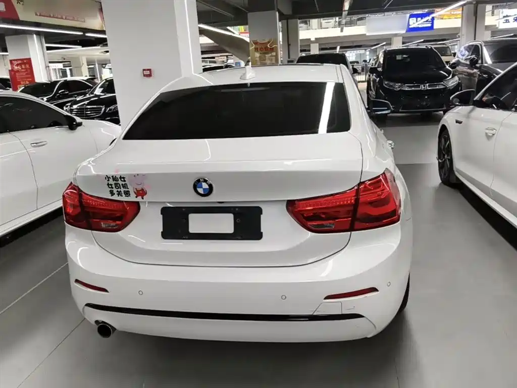 BMW 1 Series 2019 — фото 6