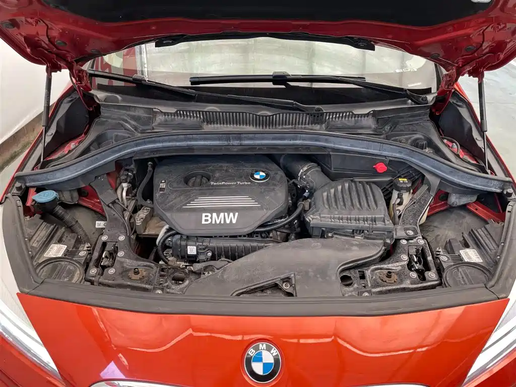 BMW 2 Series Active Tourer 2017 — фото 16