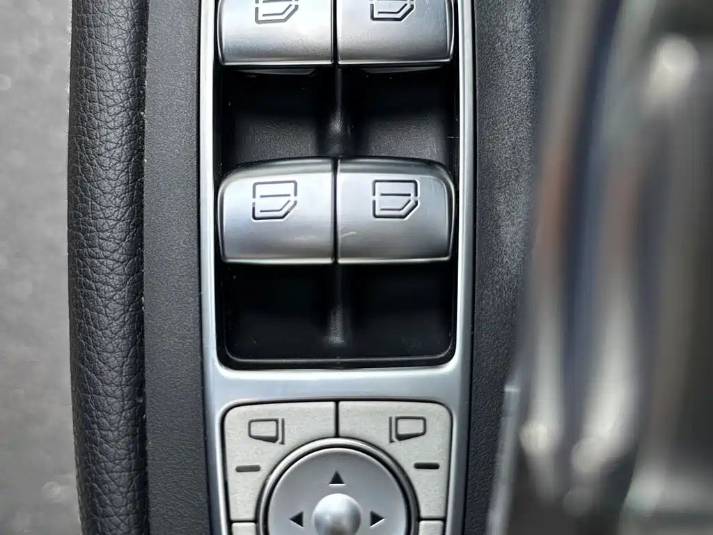 Mercedes-Benz C-Class 2020 — фото 9