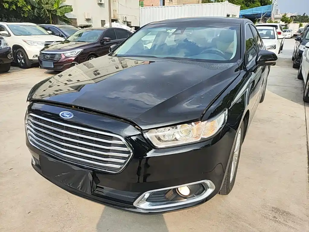 Ford Taurus 2018