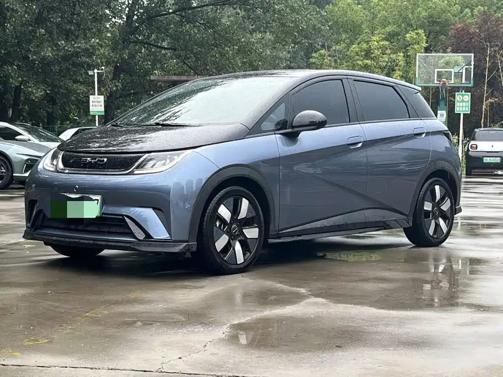 BYD Dolphin 2023 — фото 1