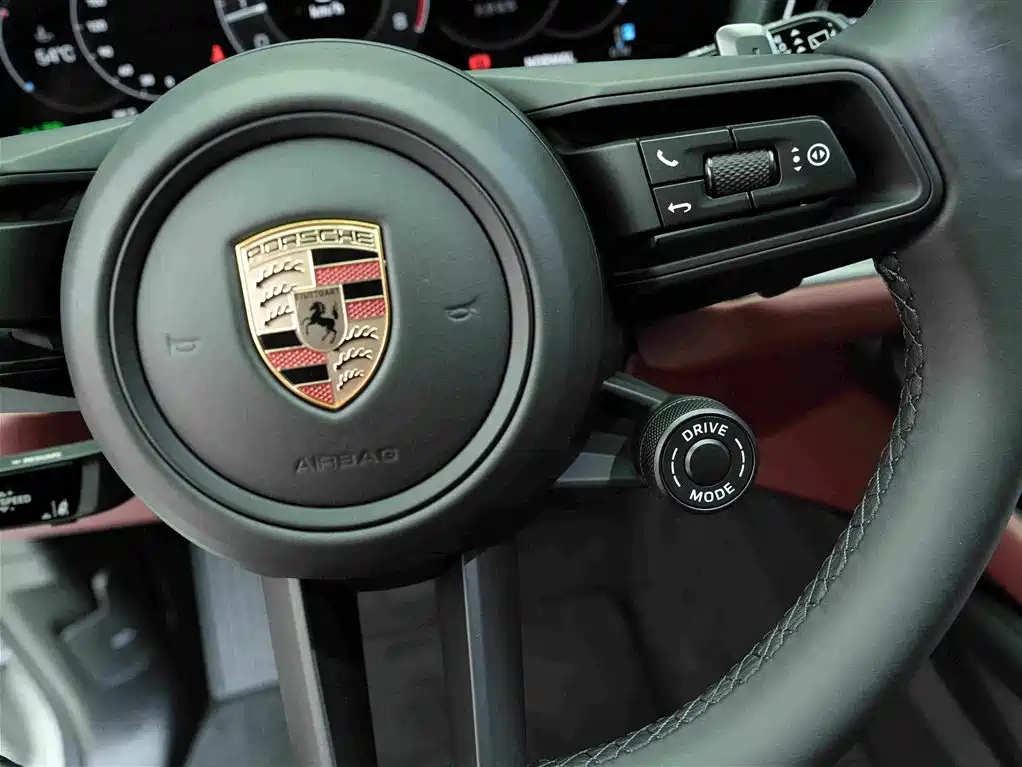 Porsche Cayenne 2026 — фото 17