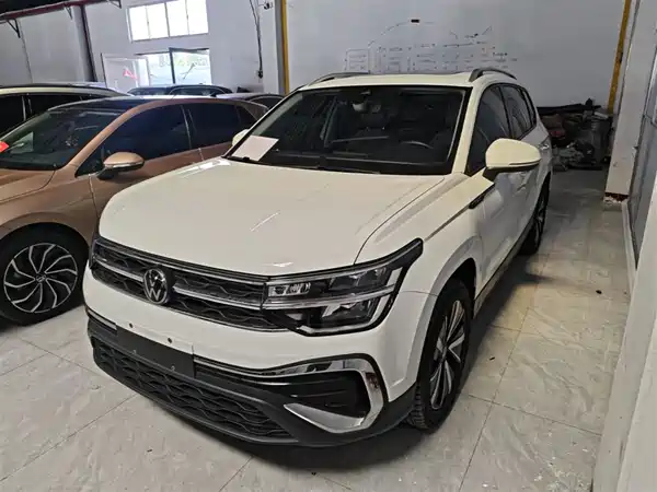Volkswagen Tharu 2023