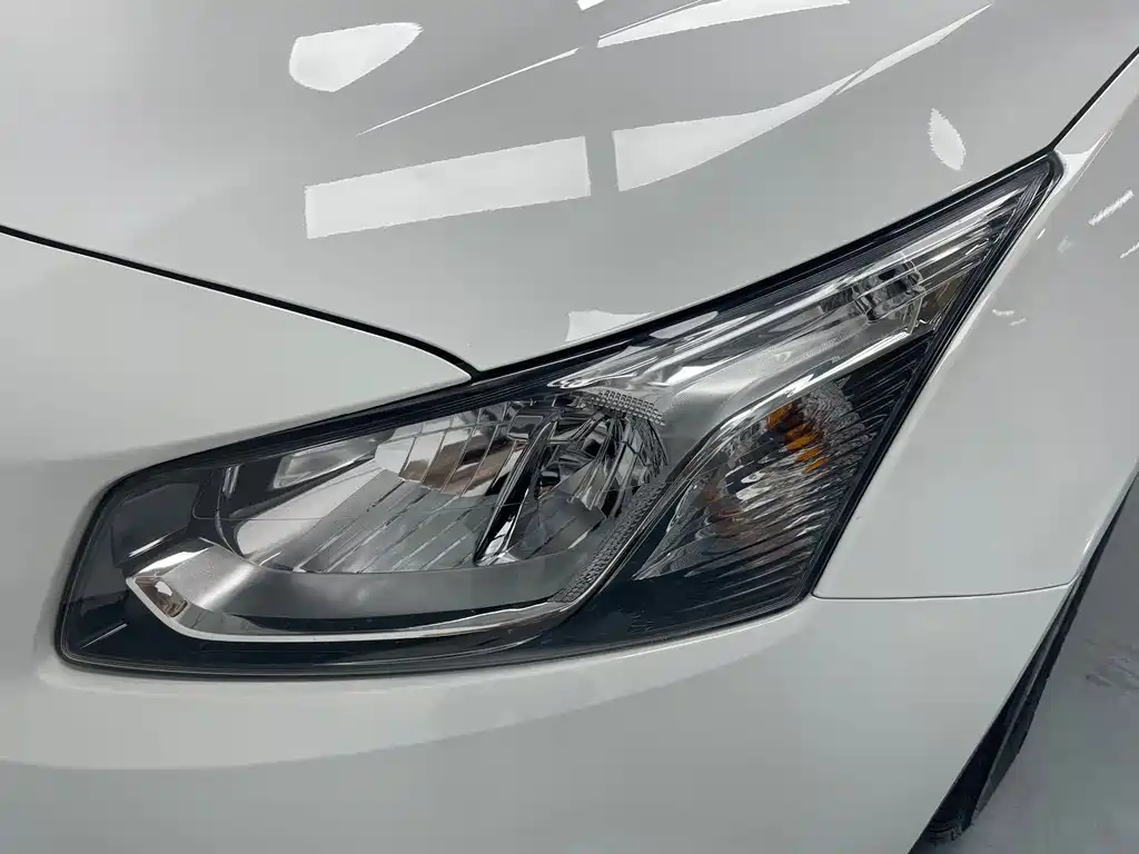 Chevrolet Cruze 2015 — фото 17