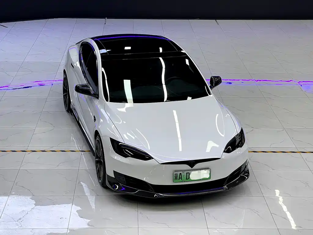 Tesla Model S 2017 — фото 2