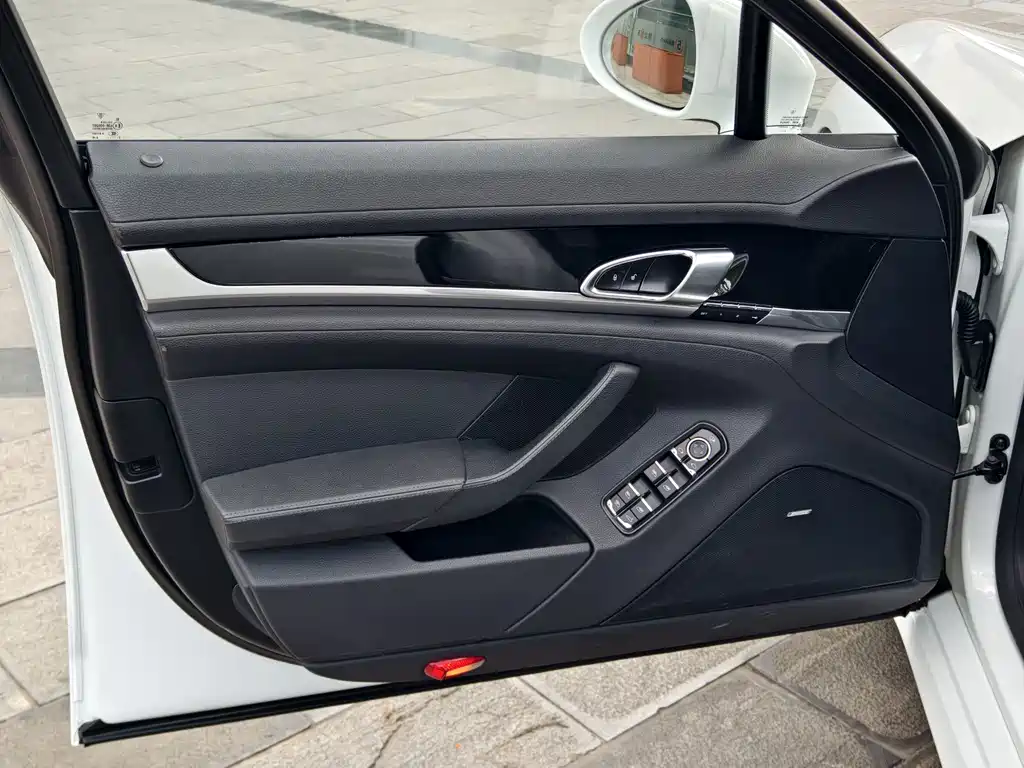 Porsche Panamera 2014 — фото 13