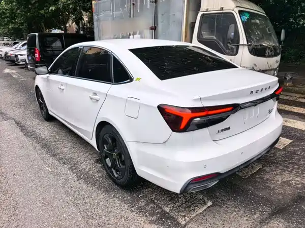 Roewe i6 MAX 2021