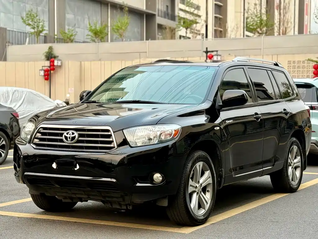 Toyota Highlander 2012 — фото 1