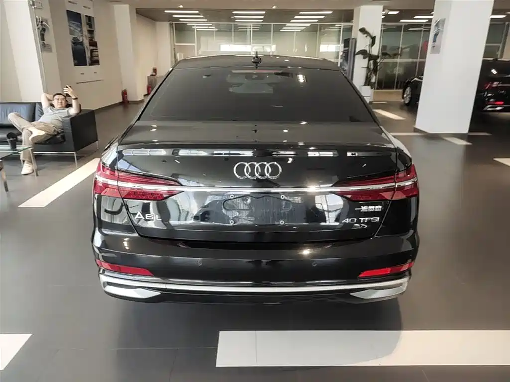 Audi A6L 2023 — фото 10