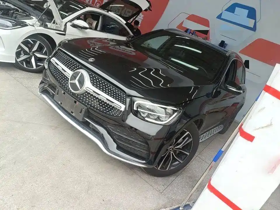 Mercedes-Benz GLC 2019 — фото 1
