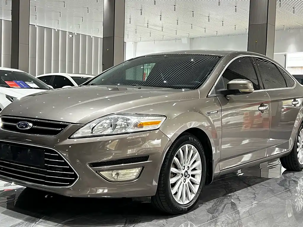Ford Mondeo Zhisheng 2012