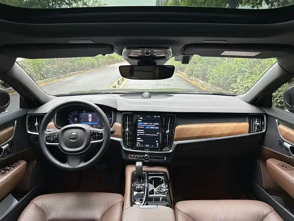 Volvo S90 PHEV 2023 — фото 6