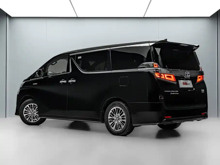 Toyota Vellfire 2022 — фото 5