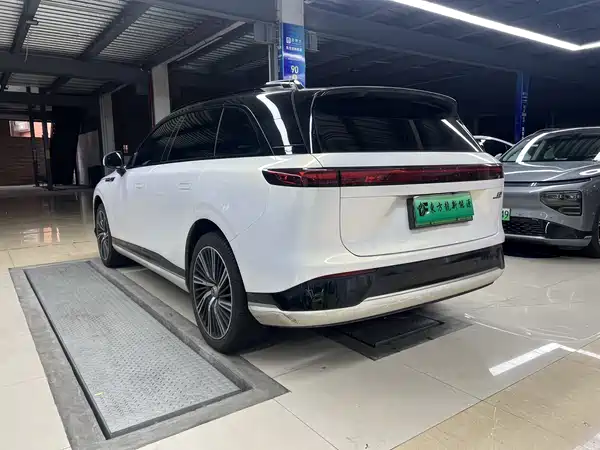 XPeng G9 2025
