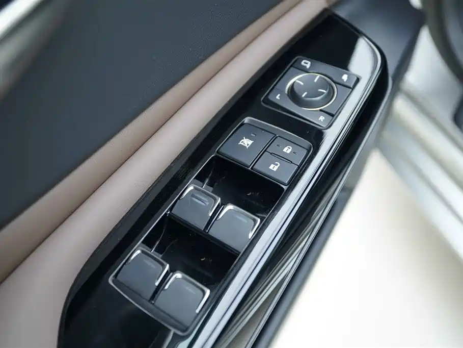 Lexus ES 2023 — фото 11