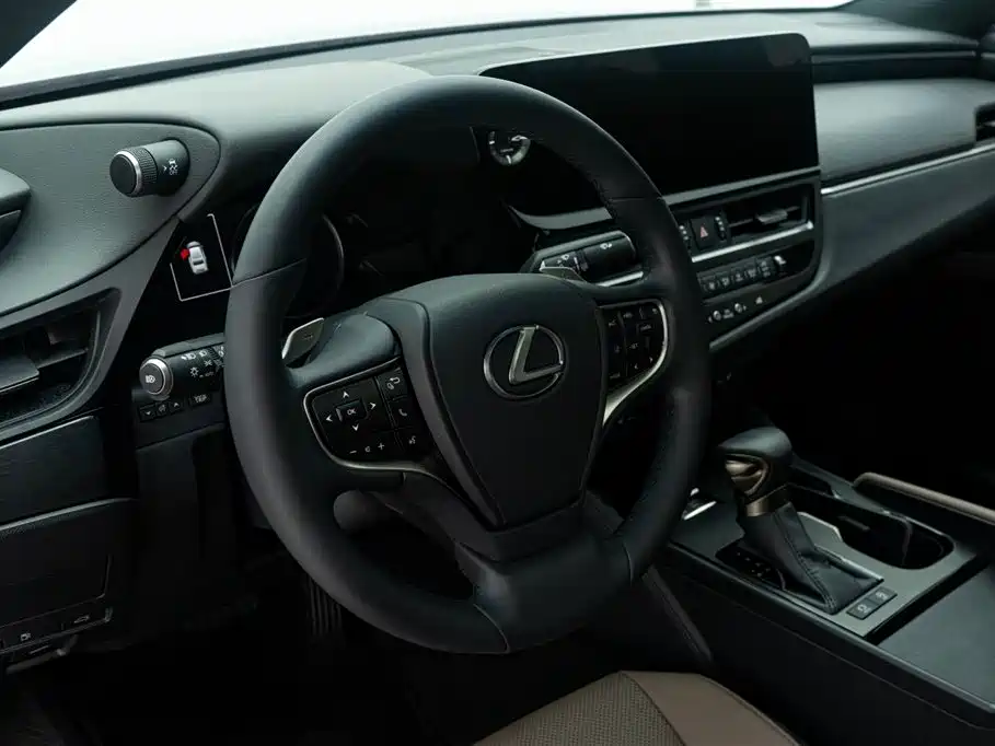 Lexus ES 2024 — фото 15