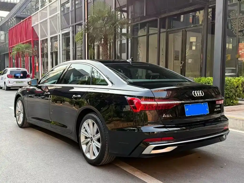 Audi A6L 2023 — фото 9