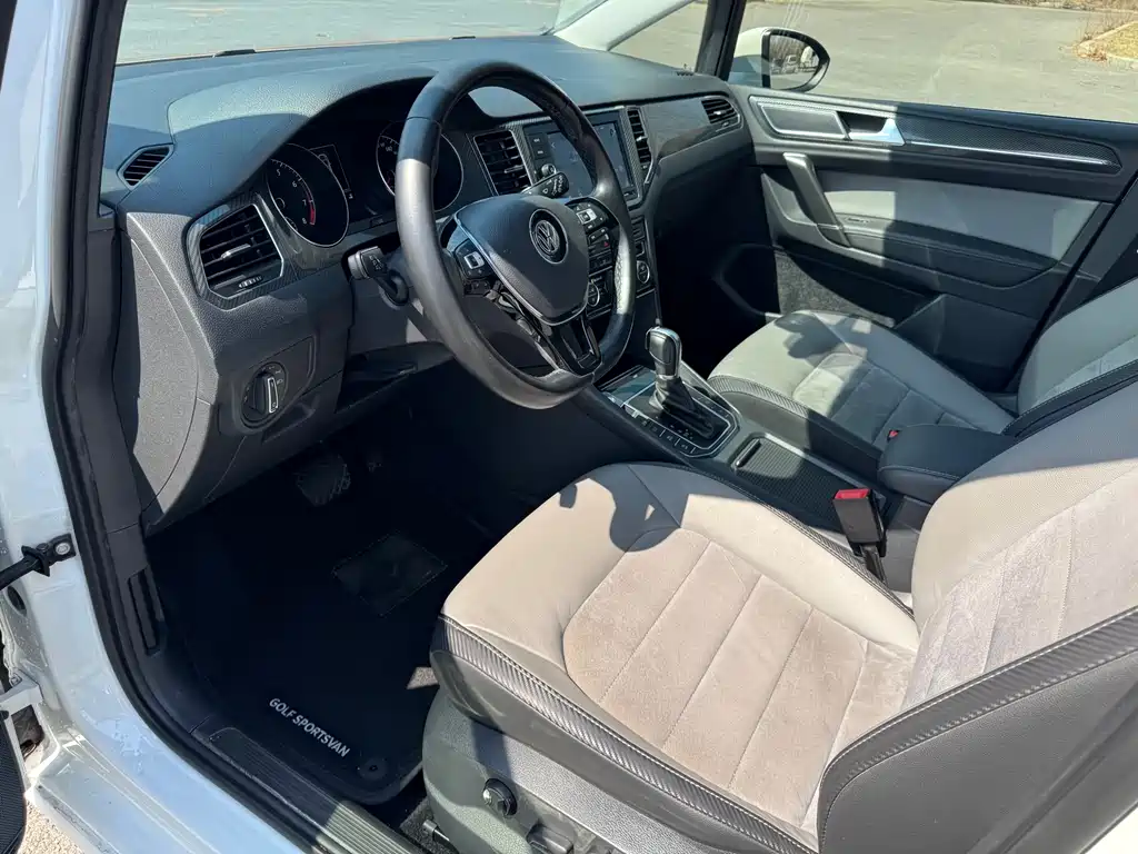 Volkswagen Golf Sportsvan 2019 — фото 12