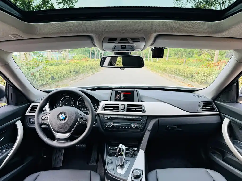 BMW 3 Series GT 2016 — фото 8