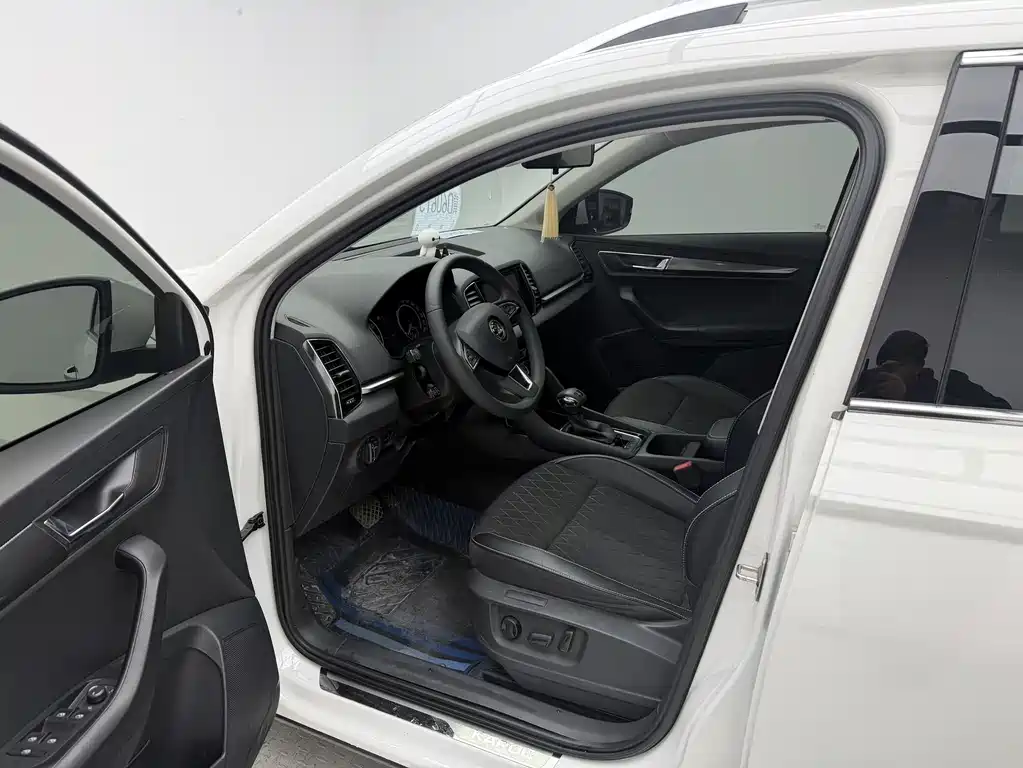 Skoda Karoq 2022 — фото 4
